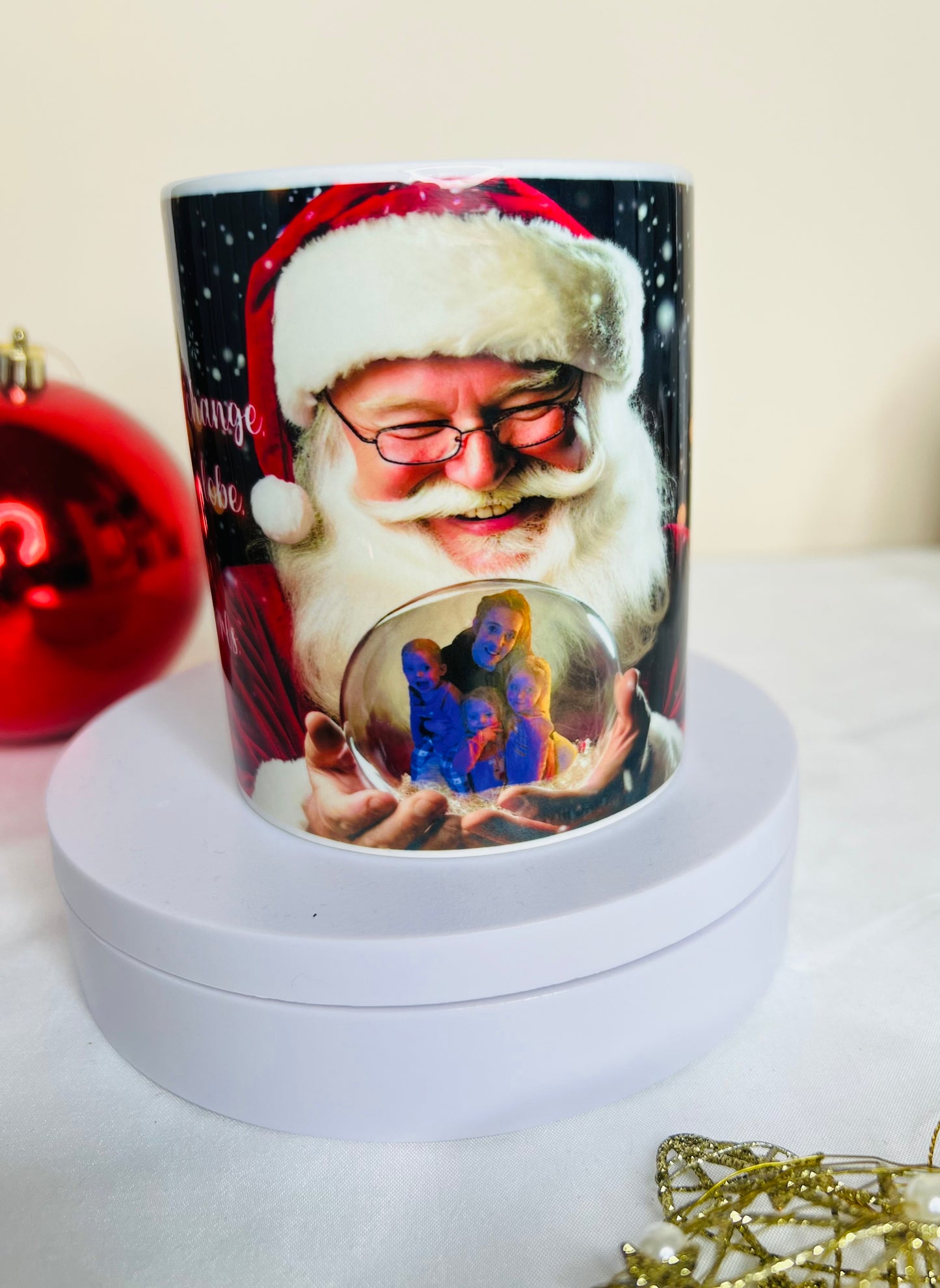 11oz ceramic Santa snow globe ( personalised read description)