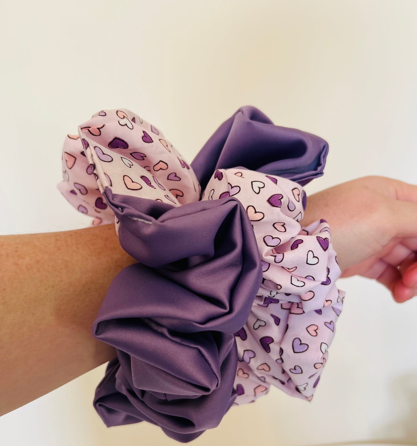 2xl lilac Valentin split scrunchie