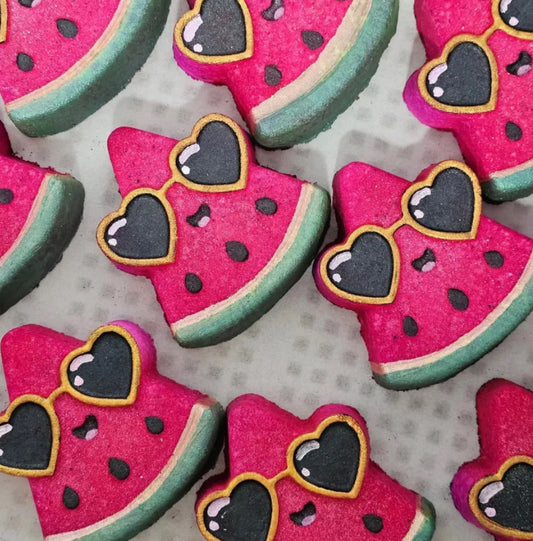 Cool watermelon bathbomb